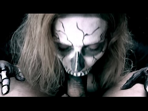 ❤️ Demonsko dekle sesa kurca s svojimi črnimi usti in pogoltne spermo. ❤ Anal porn na sl.pornpictureshq.ru